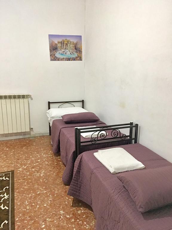 New Golden House Hostel Rome Bagian luar foto