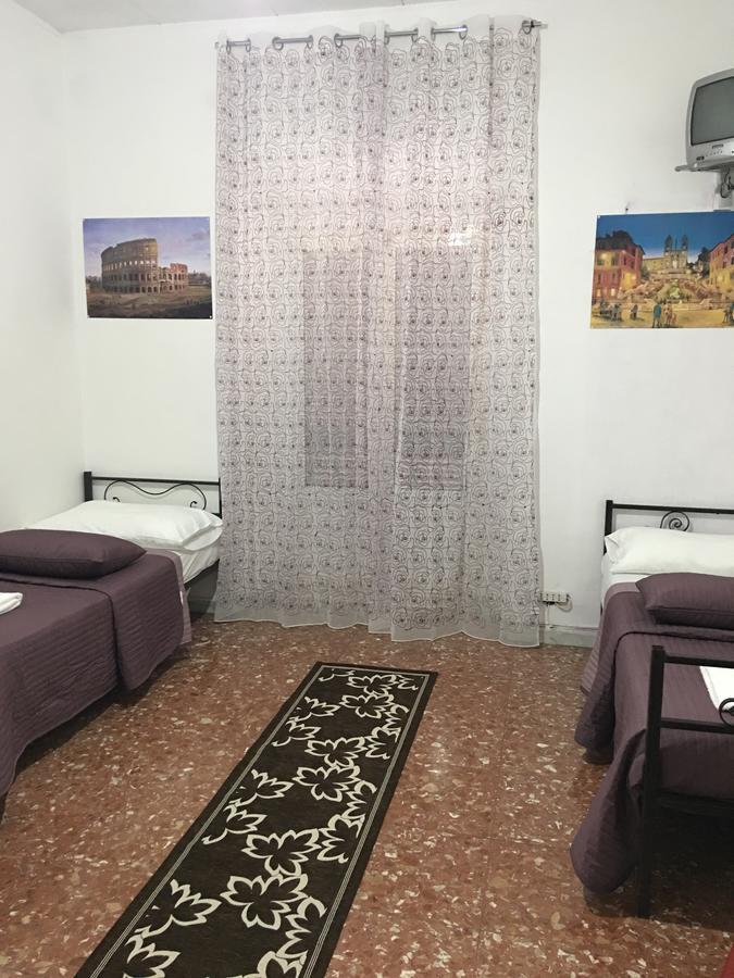 New Golden House Hostel Rome Bagian luar foto